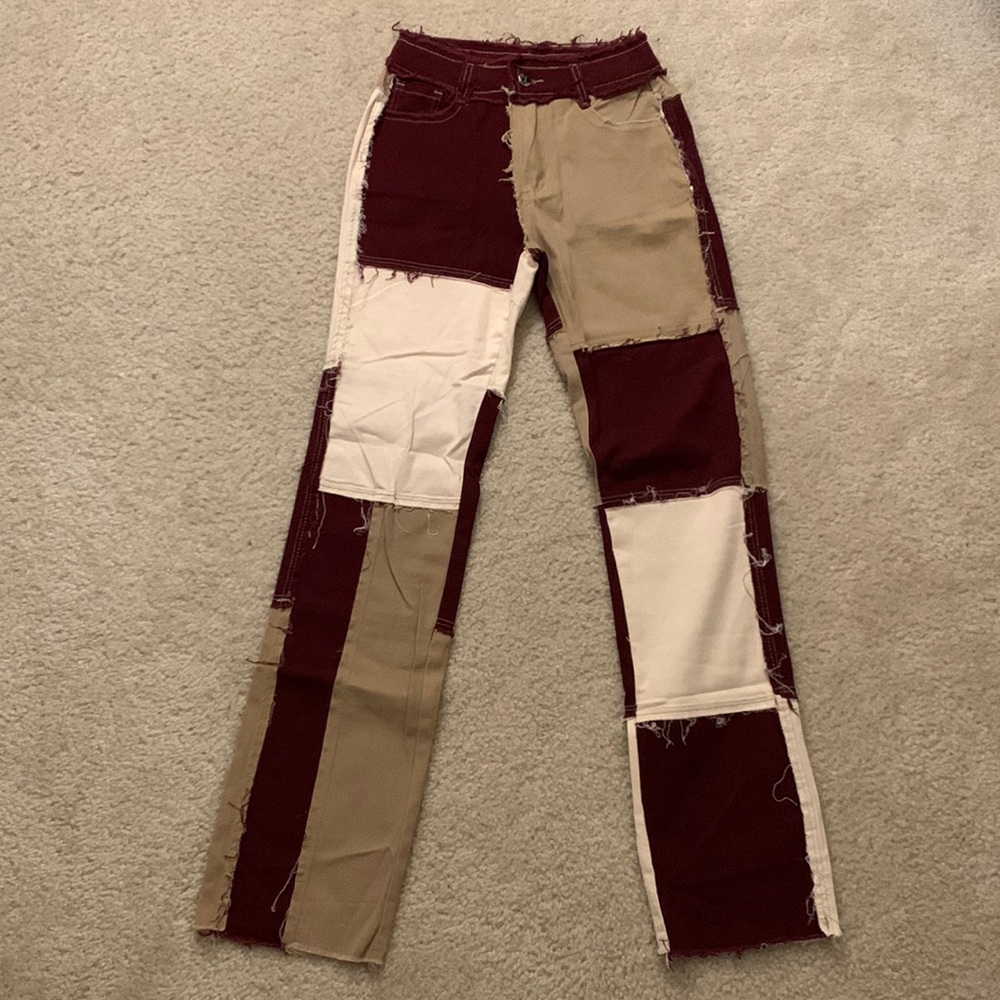 High-rise distressed jean